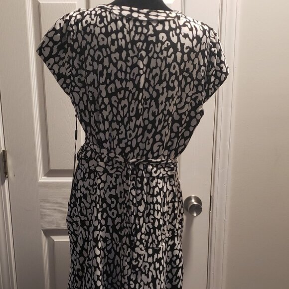 CALVIN KLEIN - Picture 3 of 6